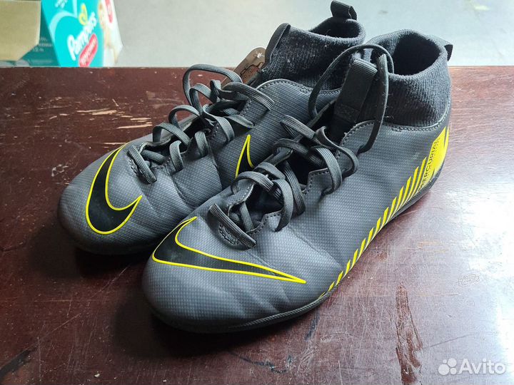 Футзалки Nike Mercurial 38,5
