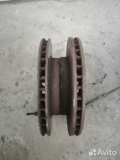 Тормозные диски передние Митсубиси каризма