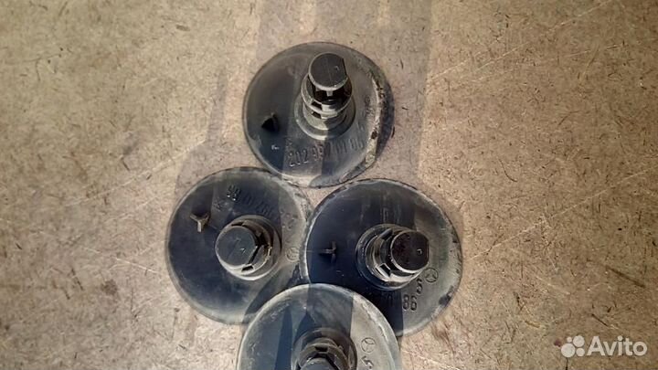 Заглушка Mercedes Benz W210 E-Klasse 1995-2000