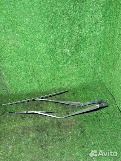 Поводок стеклоочистителя Mitsubishi IX (2000—2007)