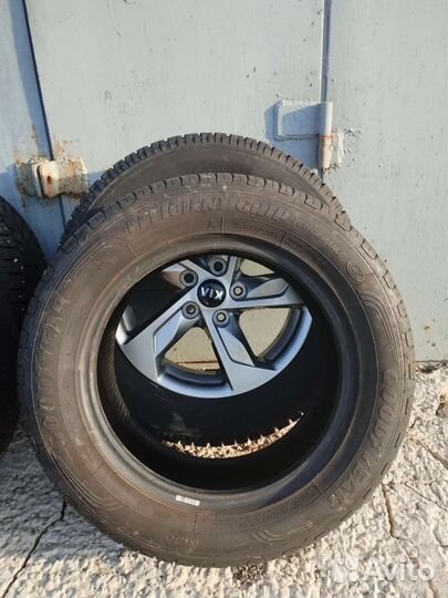 Goodyear EfficientGrip Performance 215/60 R16