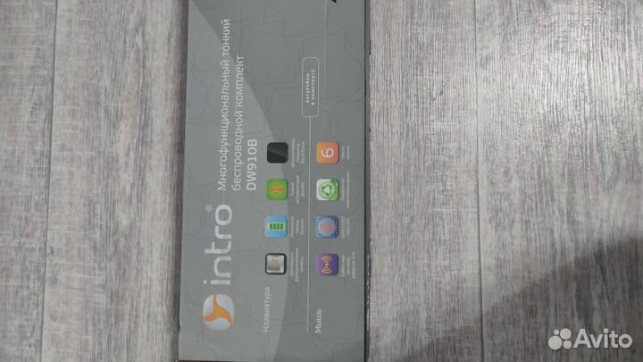 Беспроводная клавиатура с мышкой