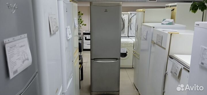 Холодильник Indesit