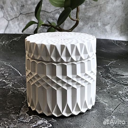 Декоративная шкатулка из гипса 