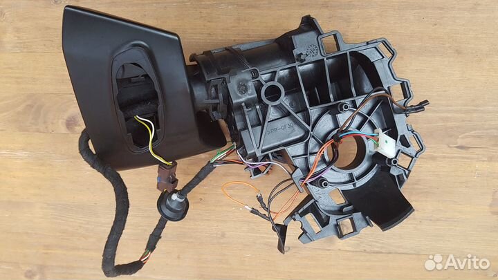 Правое зеркало заднего вида Пежо-3008 б/у