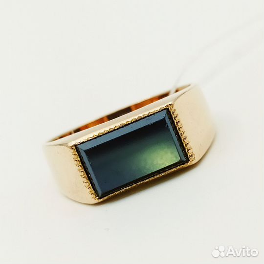 Золотая печатка с ониксом 20 размер