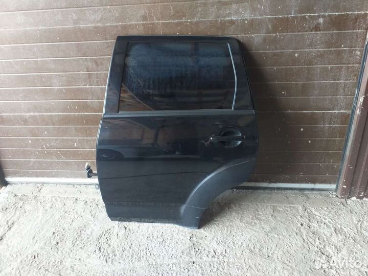 Дверь задняя левая Mitsubishi Outlander XL