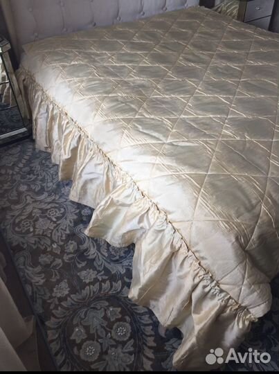 Плед стёганный +4 наволочки