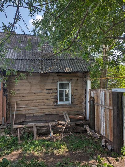 Дом 16,2 м² на участке 32 сот.