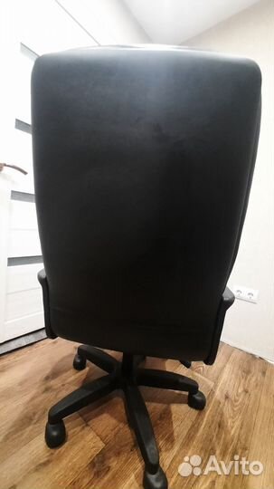 Компьютерное кресло