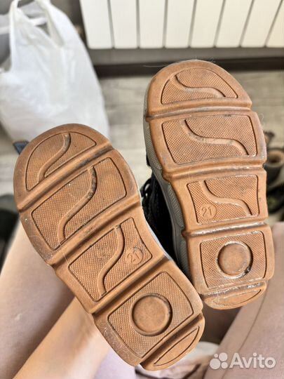 Обувь для маличика 21-22 р