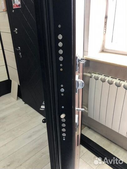 Дверь входная металлическая