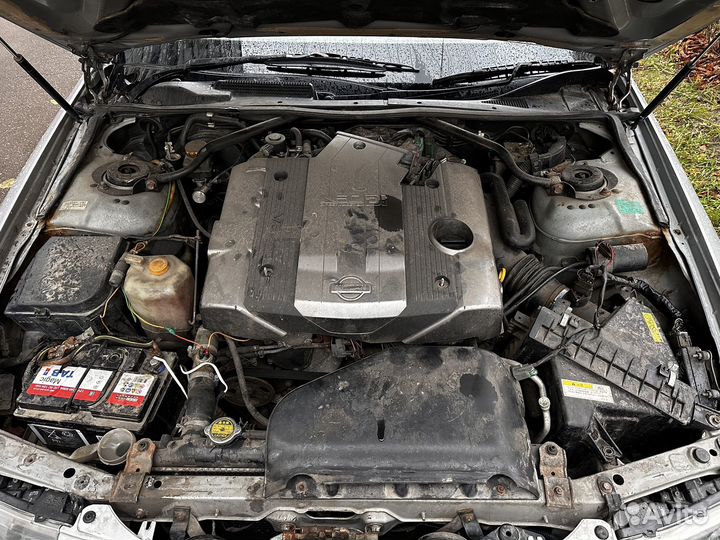 Nissan Cedric 2.5 AT, 1999, 350 000 км