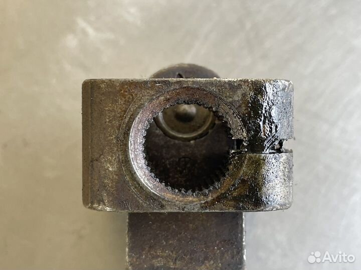 Кардан рулевой верхний Volkswagen Golf 3