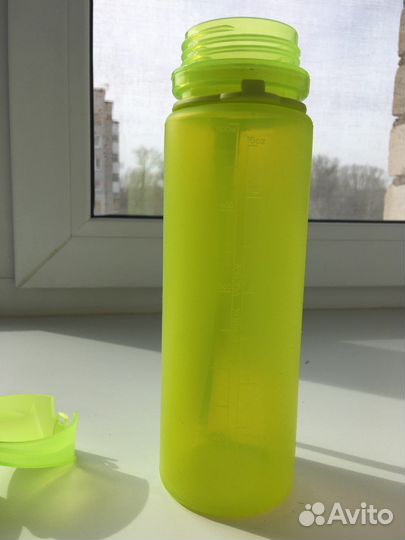 Модная бутылка для воды)