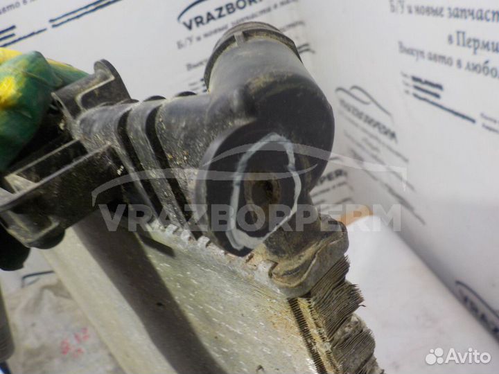 Радиатор осн. Renault Logan