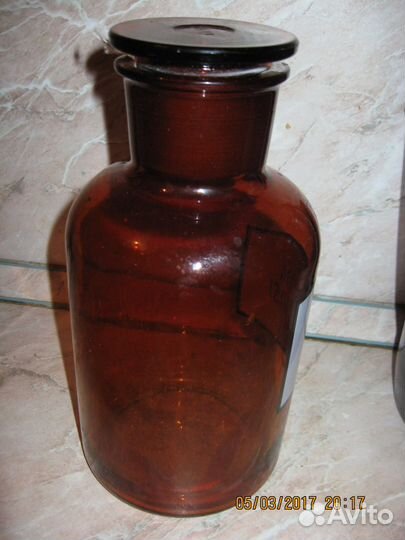 Бутылки лекарственные с притертой крышкой