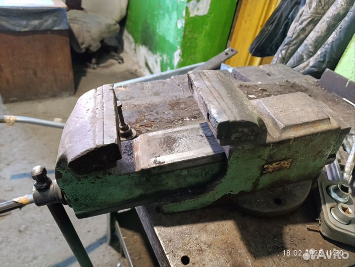 Тиски слесарные СССР