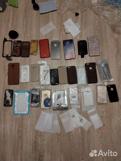 Пакет новых чехлов на телефоны