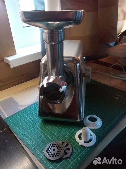 Мясорубка электрическая Supra-mgs-1350