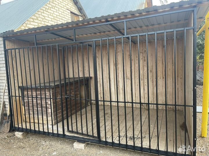 Вольер и будка для собак