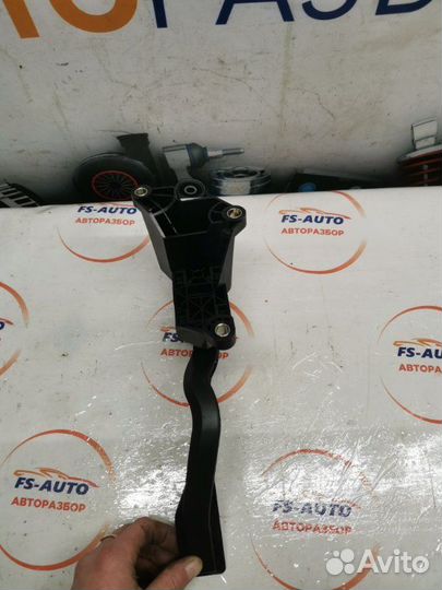 Педаль газа Chevrolet Aveo T 255 1.4 F14D4 2010