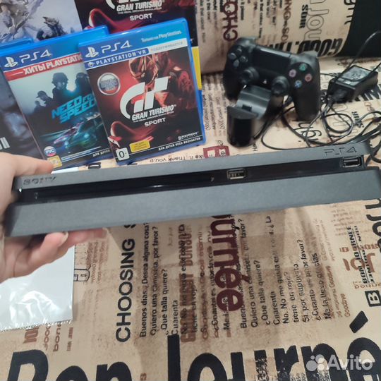 Sony PlayStation 4 Slim 1TB с играми