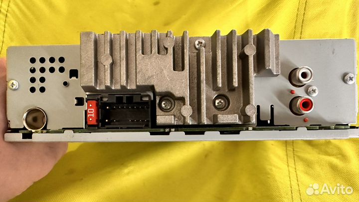 Магнитола pioneer den-1800UBA