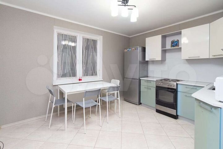 2-к. квартира, 70 м², 4/17 эт.