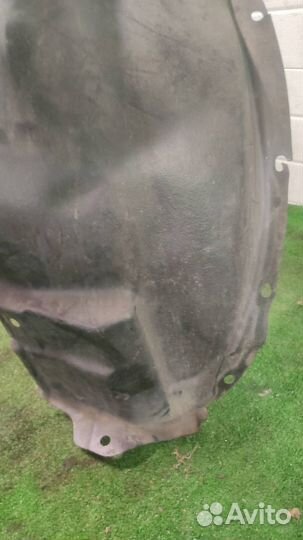 Подкрылок передний правый Lexus RX300 (MCU15) 2002