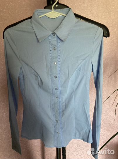 Рубашки школьные на де