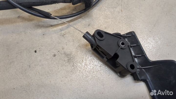 Трос капота Peugeot 207, 2006