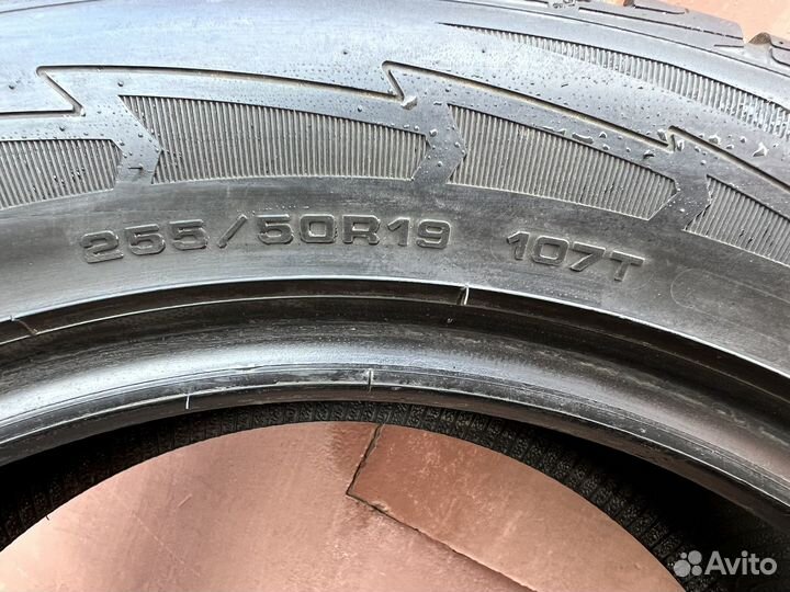 Goodyear UltraGrip Ice SUV 235/55 R19 и 255/50 R19 107T