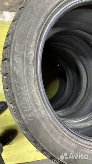 Bridgestone Blizzak Revo GZ 225/50 R17 94S