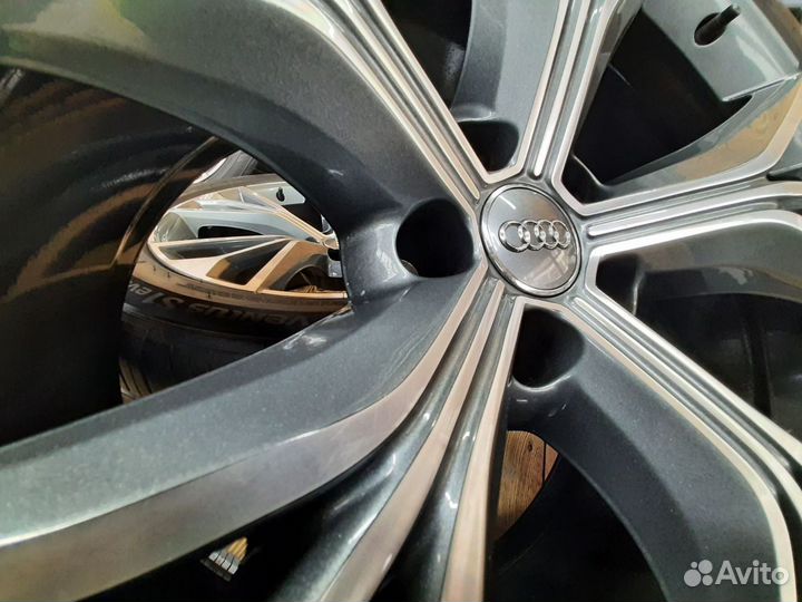 Комплект оригинальных колес r21 для Audi Q8/RS Q8