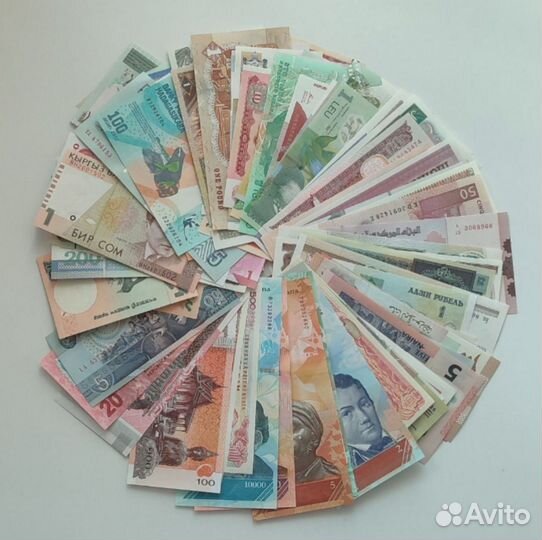Набор банкнот 100 шт без повторов