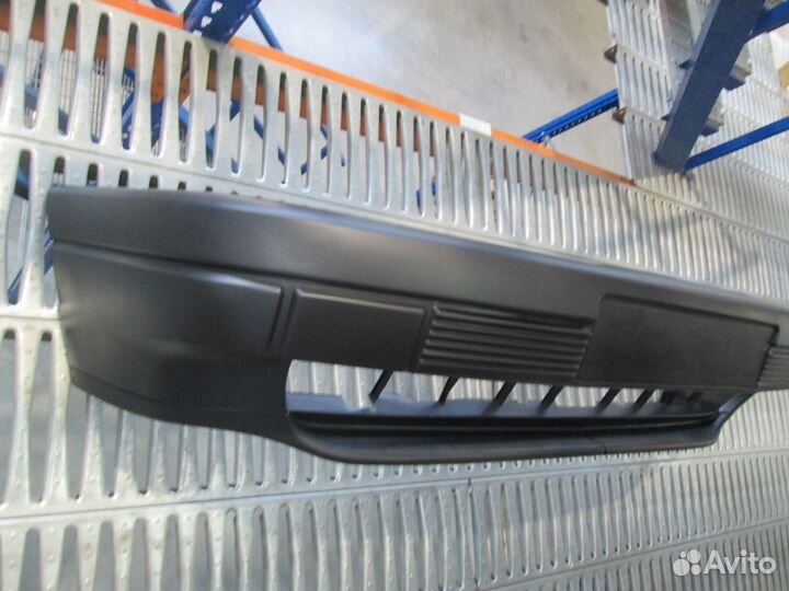 Бампер передний VW Passat (B3) 88-96