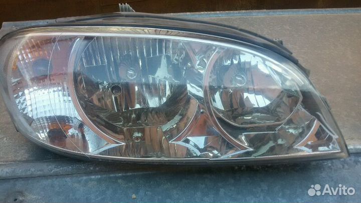 Фара передняя правая Kia Spectra