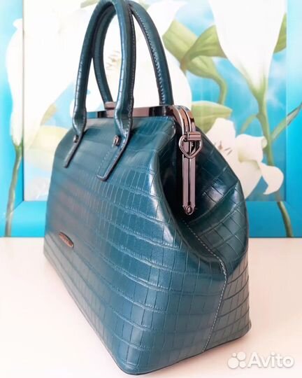 Саквояжи женские