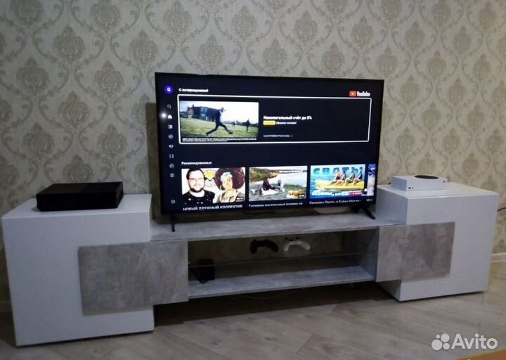 Тумба под телевизор