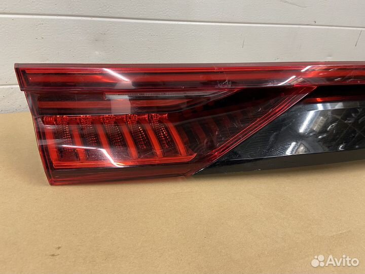Задний фонарь ауди q8 в крышку багажника оригинал