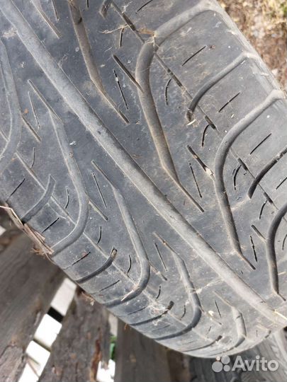 Pirelli P600 235/60 R16 100W