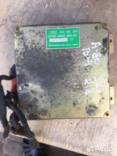 Audi 2,8 эбу двигателя 8A0906266A