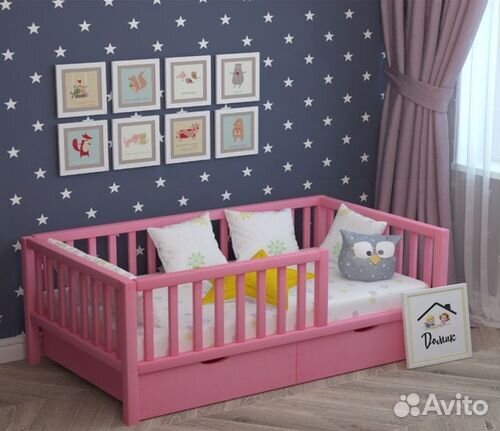 Кроватка сингл из натурального дерева для малыша в