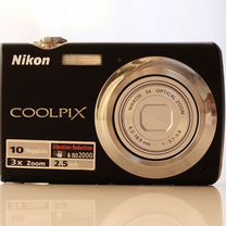 Компактный фотоаппарат Nikon coolpix S220