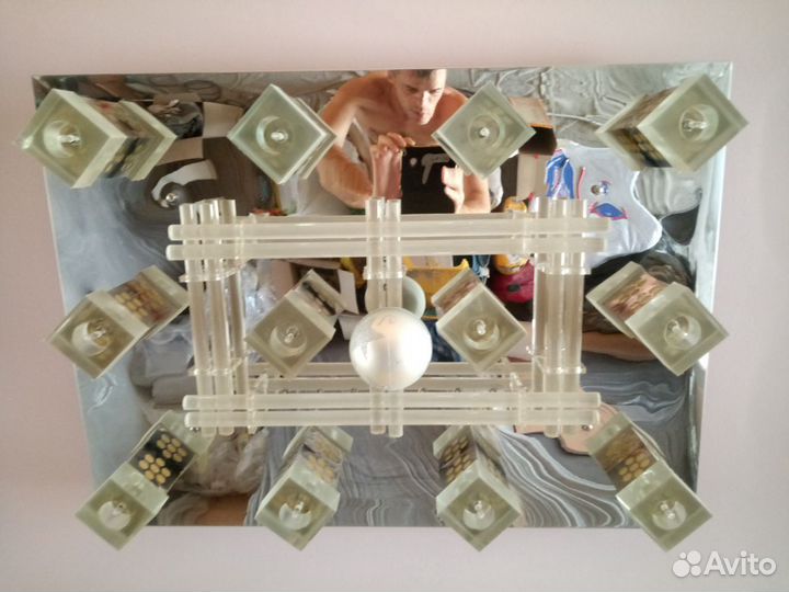 Продам люстру