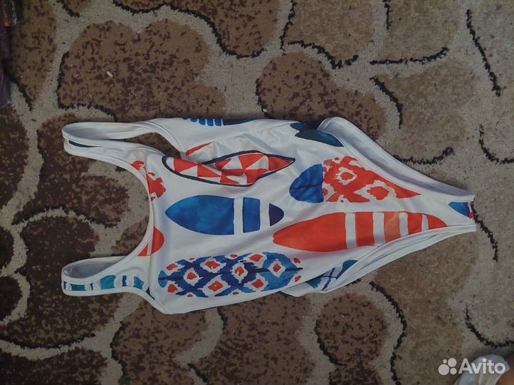 Продам купальники