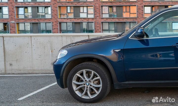 Аренда BMW X5 E70 рестайлинг (2010—2013) от одной минуты в Москве