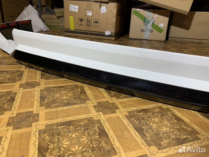 Губа задняя Toyota Prado 150 Black Onyx Бел Дефект