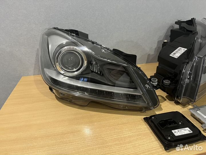 Фары Mercedes w204 рестайлинг всборе с блоками